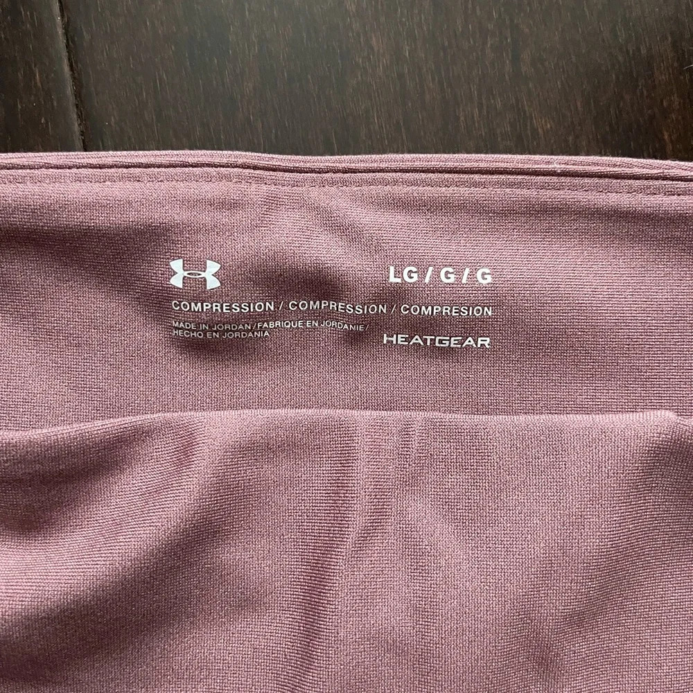UA Compression Heat-gear Ankle Leggings - Picture 3 of 3
